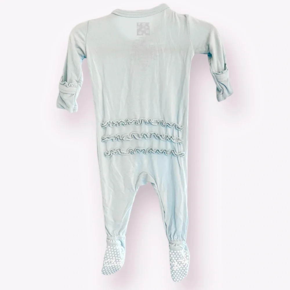 NWOT Kickee Pants Muffin Ruffle Footie Onesie in Fresh Air, Mint Green Blue Aqua